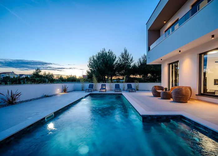 Karlo Zadarvillas Вилла *