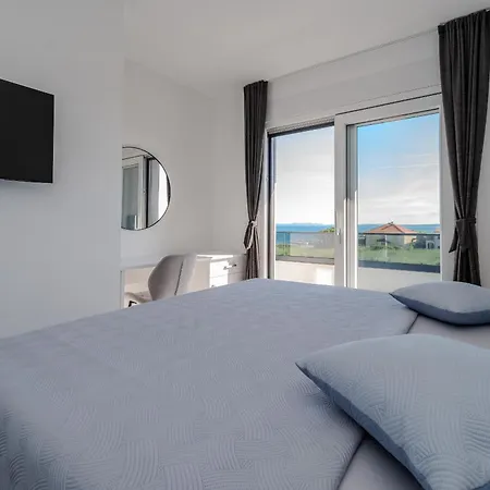 Karlo Zadarvillas ヴィラ